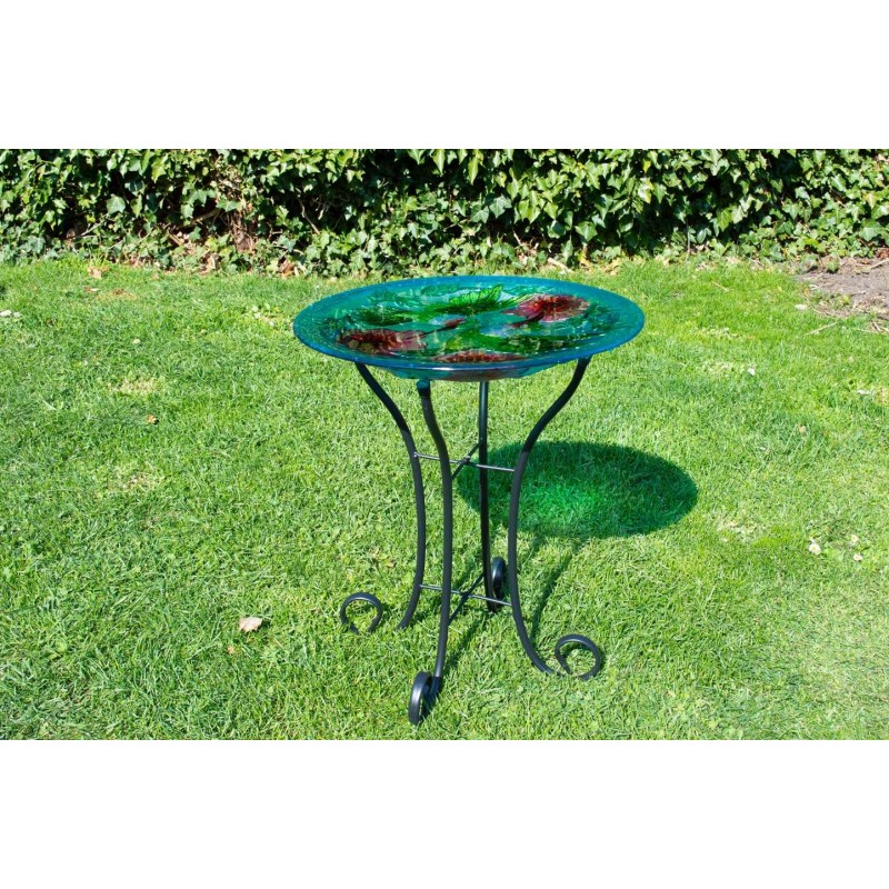 Smukt fuglebad til fugle