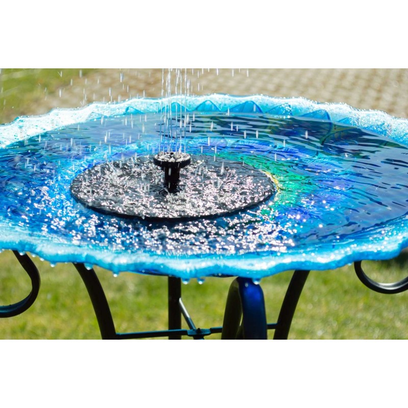 Flydende solcelle springvand