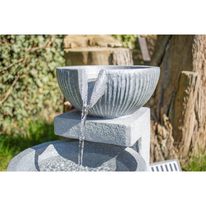 Solcelle fontæne med batteri "Stenkrukker"